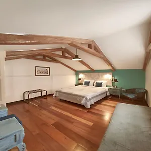 Apartahotel Old Town Suites, Heritage Boutique Hotel, Where Every Detail Tells A Story